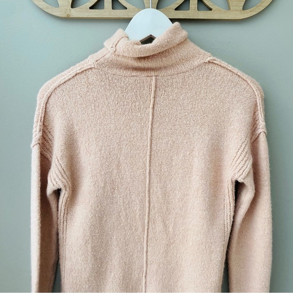 GAP Pullover Turtleneck Sweater Pink Sz Small - Picture 8 of 9